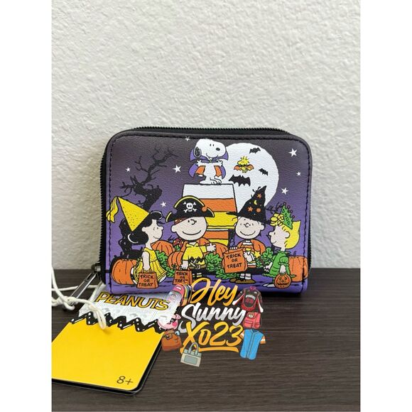 Loungefly Peanuts Snoopy Halloween Trick-Or-Treat Zip Wallet - Picture 1 of 4